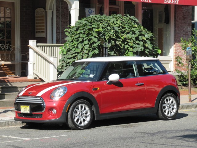2014 MINI Cooper 在路测中
