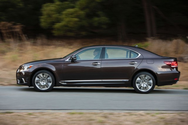 2015 雷克萨斯 LS 600h L 