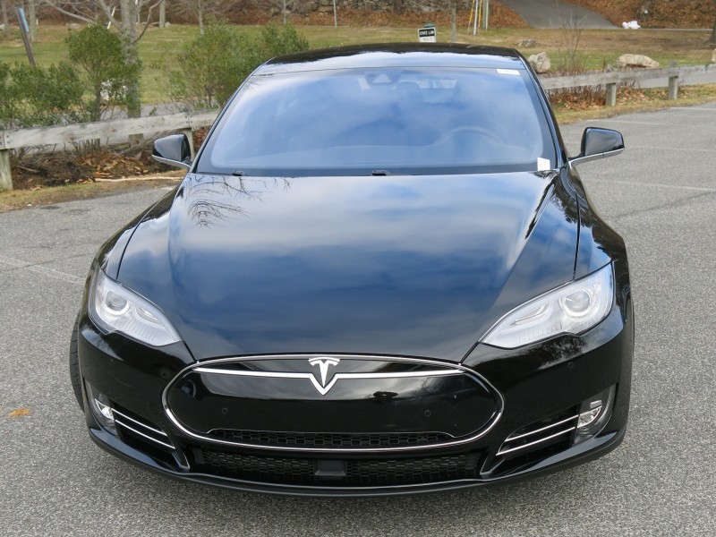 特斯拉 Model 电动轿车