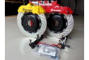 别克昂科拉升级改装BREMBO-GT刹车卡钳碟片分泵鲍鱼。