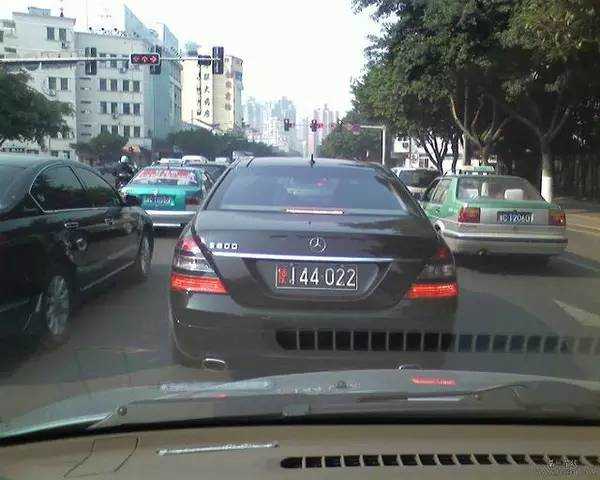外国大使馆在中国开什么车?
