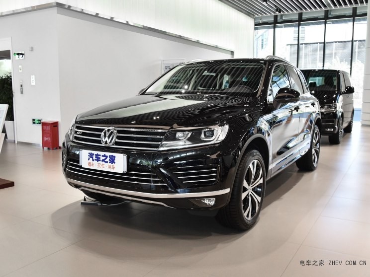 大众(进口) 途锐 2018款 3.0TSI 荣耀典藏版