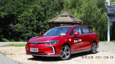 續(xù)航500公里的新時代家轎 試駕北汽新能源EU5