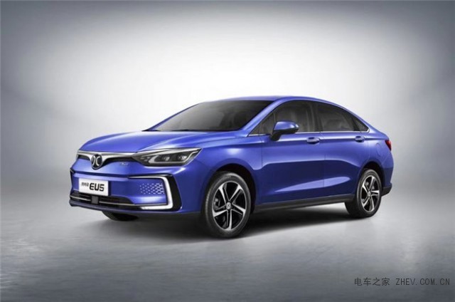 EX3量產(chǎn)車型首發(fā)！北汽新能源將攜全系車型亮相廣州車展