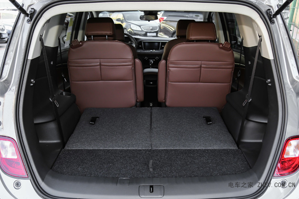 三缸合資MPV“會晤”四缸自主MPV！別克GL6對比傳祺GM6
