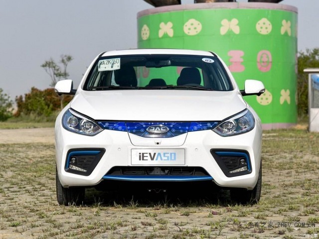 這幾款新能源汽車加量不加價(jià) 續(xù)航400公里