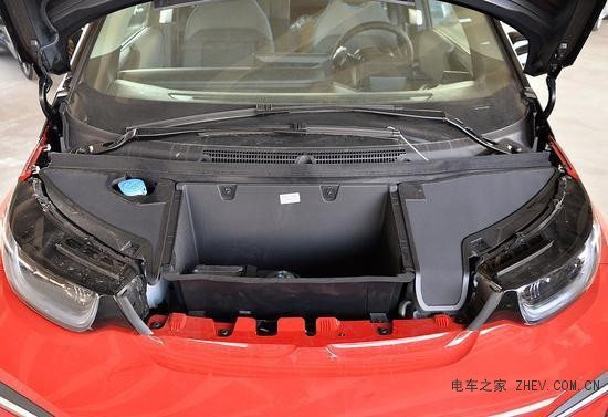 新款宝马i3电动车