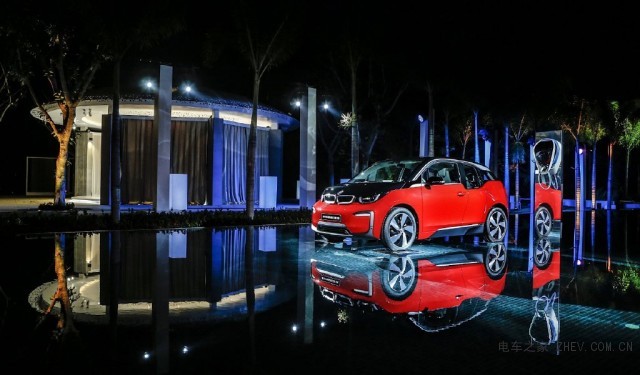 新纯电动BMW i3快充款