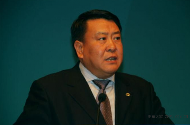 工商聯(lián)汽車商會:談電動汽車?yán)m(xù)航300公里夠不夠