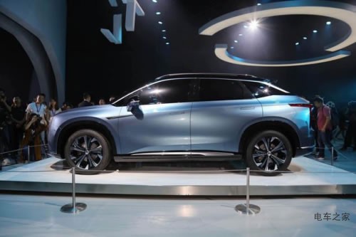 廣汽蔚來HYCAN合創(chuàng)全新品牌亮相：首款概念車外觀科幻、動感十足