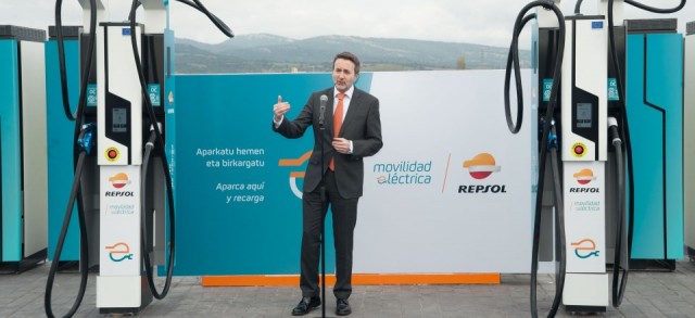 湖北企划网西班牙石油天然气企业Repsol推出400kW的充电桩