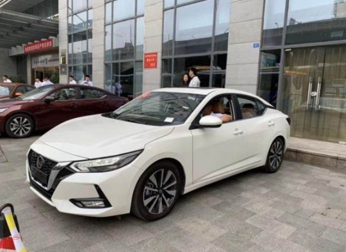 15万左右的紧凑型车——斯柯达明锐pro和日产轩逸,你怎么选?