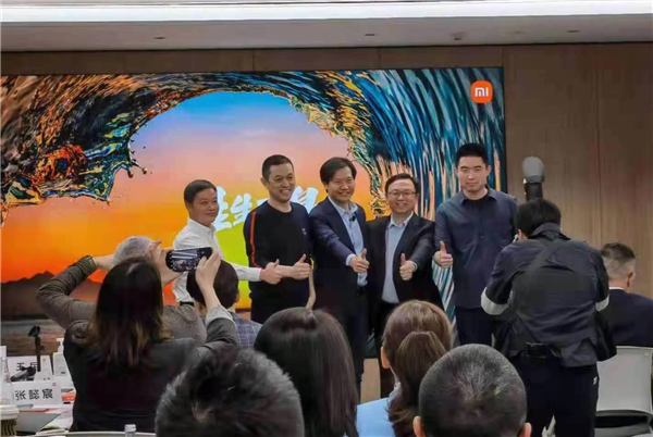 中国电动造车“天王团”！雷军、王传福、李斌、何小鹏、李想合影曝光