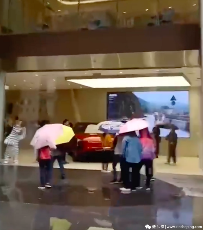 恒驰5展车现身,门店开业遭维权!恒大能翻身吗?