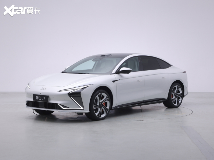 智己汽车2021款智己L7