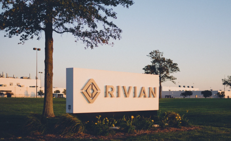 Rivian起诉座椅供应商，或影响电动厢式货车生产