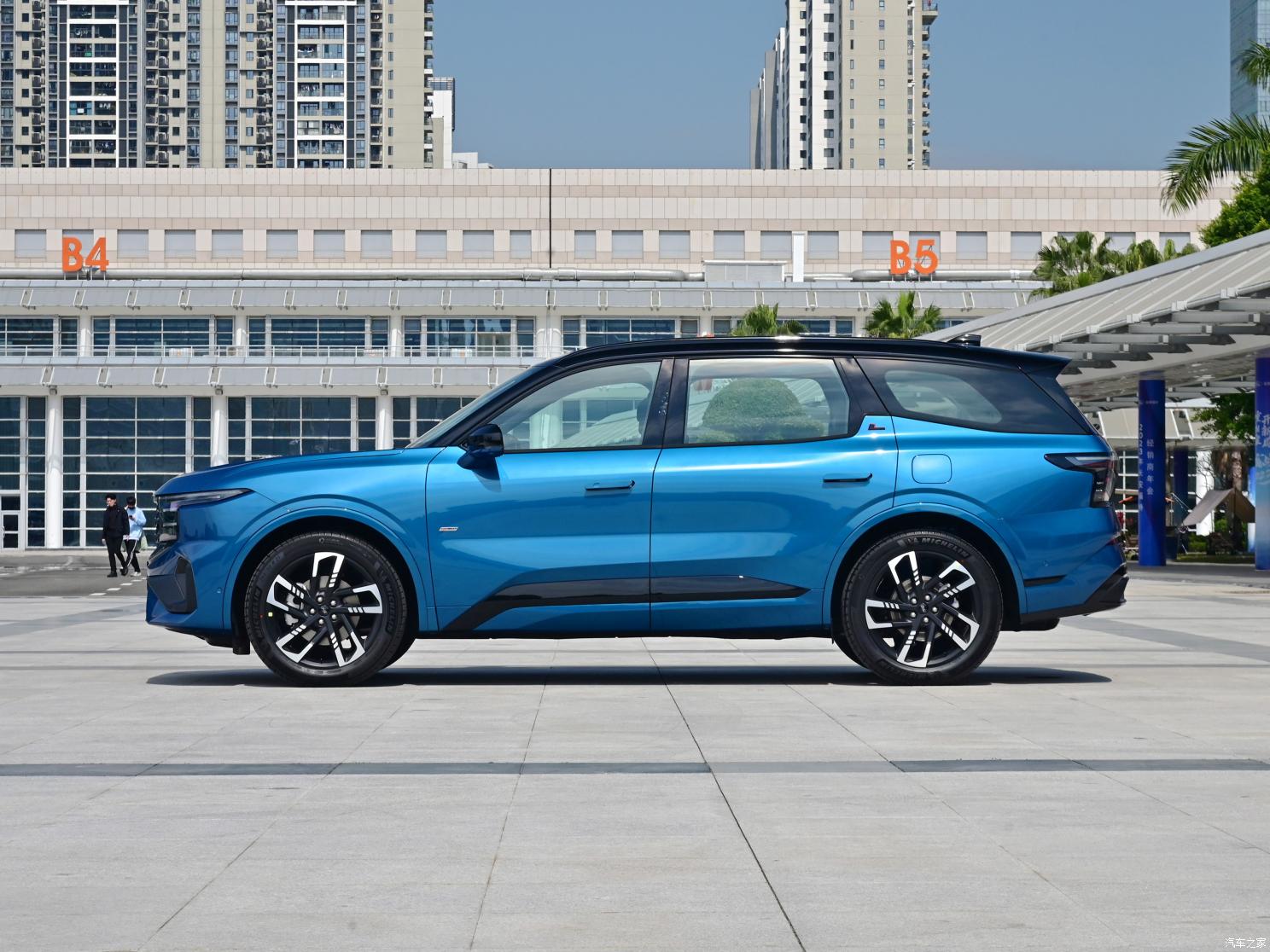 长安福特 锐界 2023款 锐界L 2.0T EcoBoost E-混动四驱七座 STLine