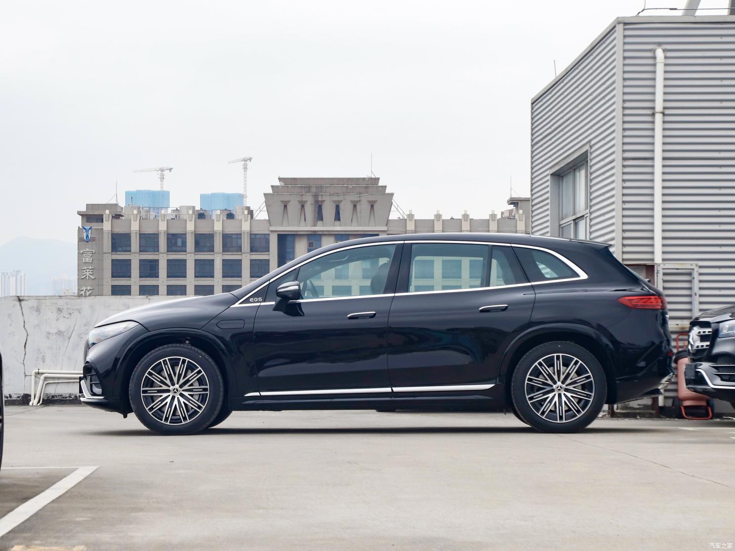梅赛德斯-EQ 奔驰EQS SUV 2023款 450 4MATIC 豪华版