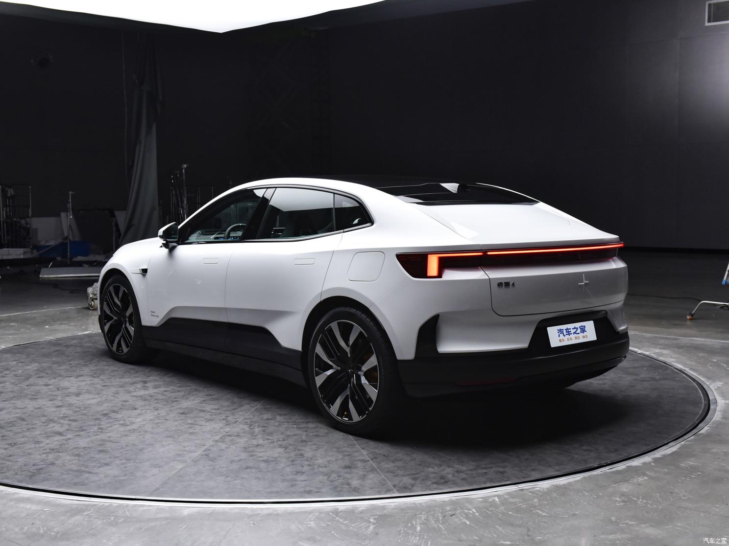 Polestar Polestar 4 2023款 双电机高性能PRO