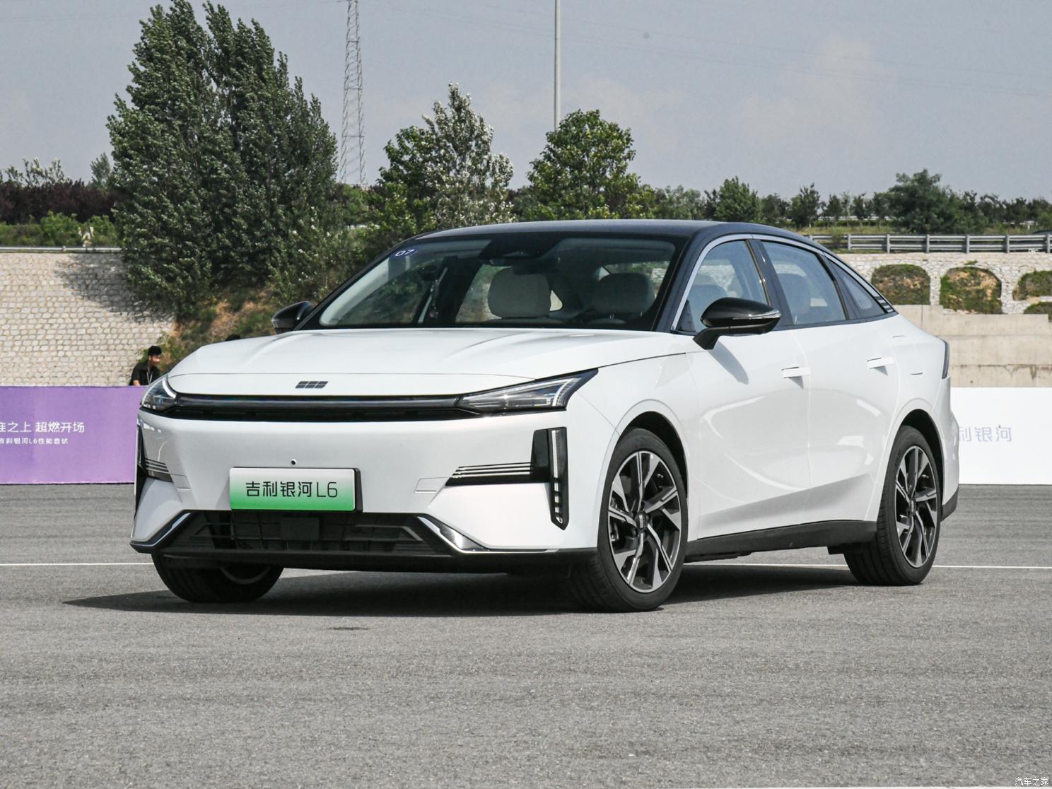 吉利汽车 银河L6 2023款 1.5T 高配版
