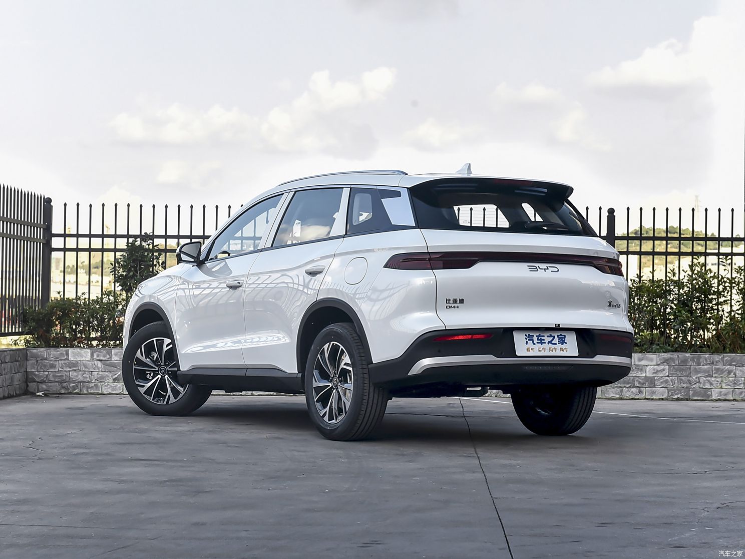 比亚迪 宋Pro新能源 2025款 DM-i 115KM超越型